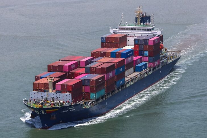 FILE PHOTO: Vietnam steps up talks with US to reduce hefty tariff FILE PHOTO: Vietnam steps up talks with US to reduce hefty tariff