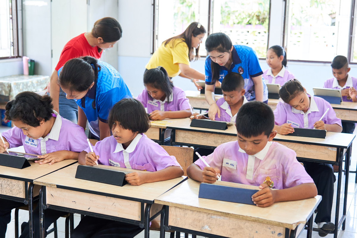 Apple บุกตลาดการศึกษา เปลี่ยน ‘ครู’ สู่นวัตกร EdTech