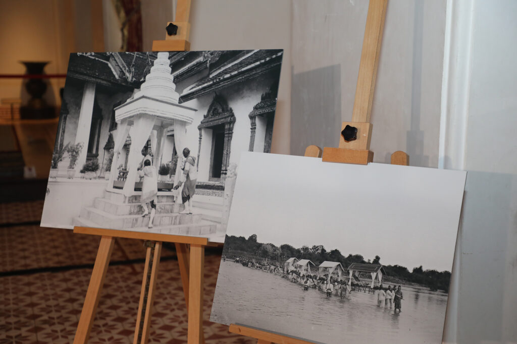 นิทรรศการภาพถ่าย ฟิล์มกระจก