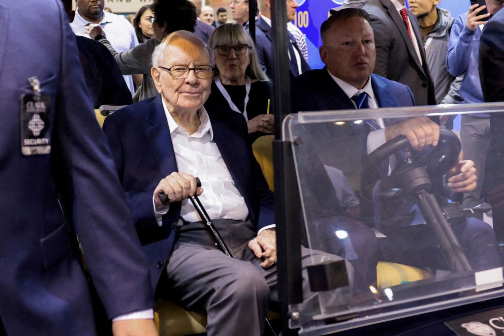 มุมมองผู้ถือหุ้น Berkshire Hathaway ในวันที่ไร้มนต์ ‘วอร์เรน บัฟเฟตต์’