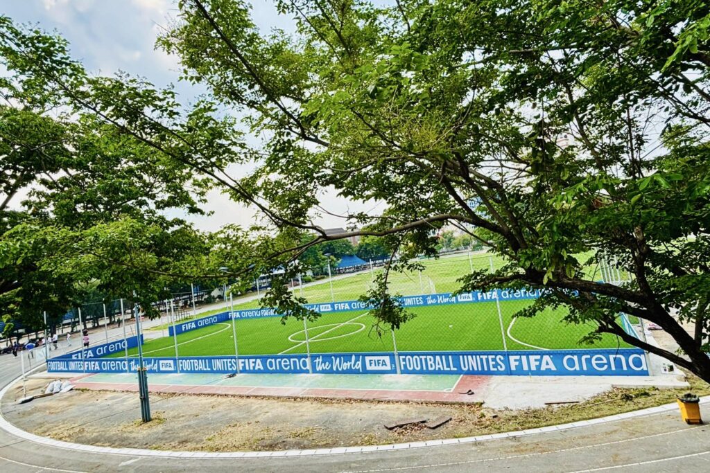 มาดามแป้ง FIFA Arena Project