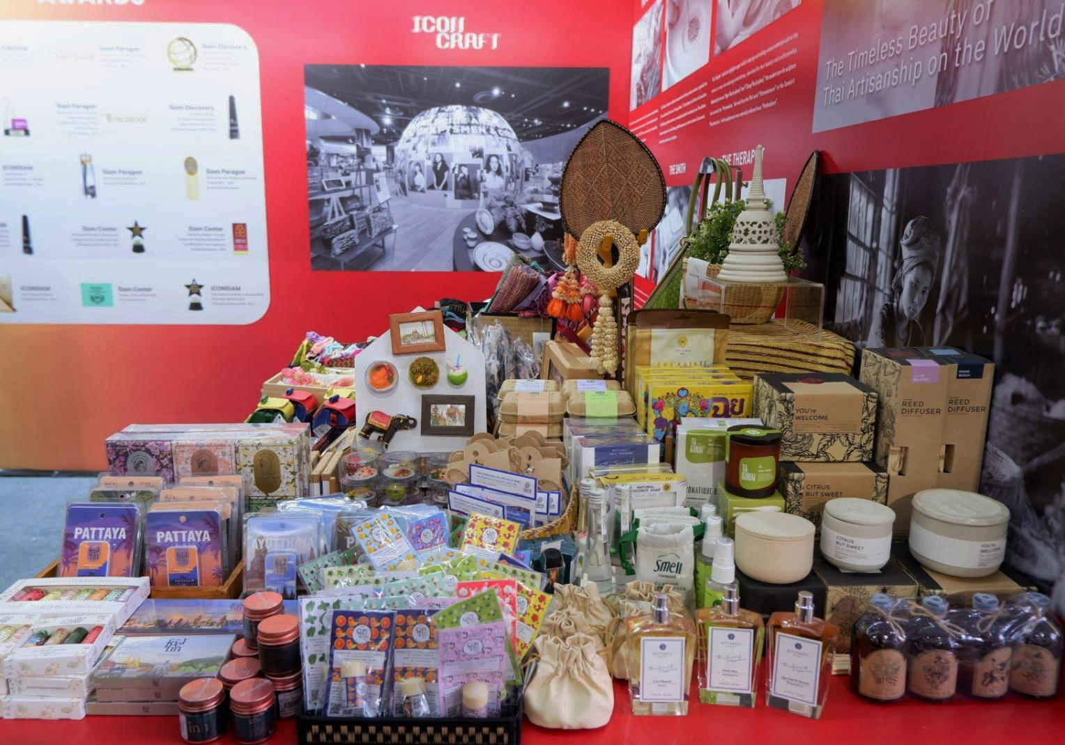 ไอคอนคราฟต์ ยกทัพสินค้าหัตถศิลป์ไทย โชว์เสน่ห์ใน Thai Festival ที่เวียดนาม
