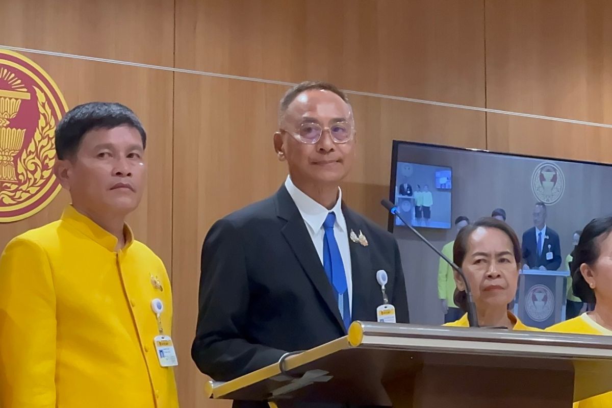 ฉัตรวรรษ รอคิดบัญชี ทวี หลังศาลรัฐธรรมนูญสั่งหยุดคุมดีเอสไอ
