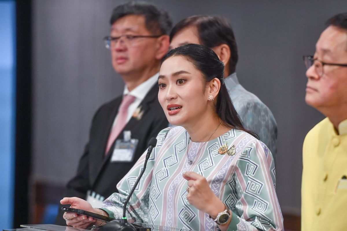 แพทองธาร ลั่นเป็นนายกฯ ต้องคุมรัฐบาลให้ได้ จะยุบสภาเพราะอะไร