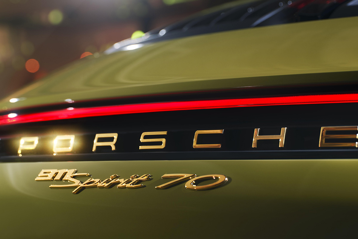 911 Spirit 70