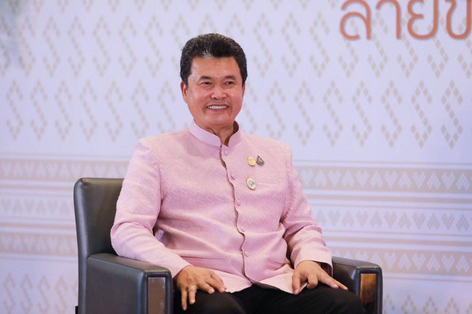 อดีตปลัด มท. แจงไม่เกี่ยว ณฐพร ยื่นยุบพรรค คดีฮั้ว สว. ขอกฎแห่งกรรมทำหน้าที่เร็ว