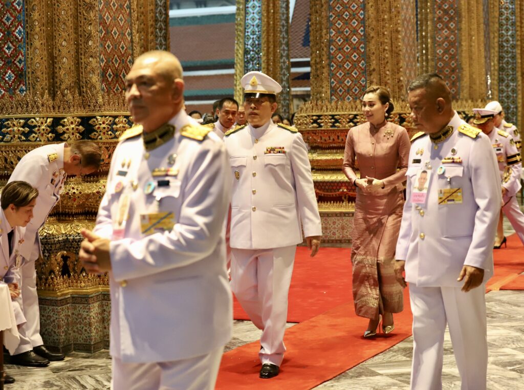 ในหลวง-พระราชินี ทรงบำเพ็ญพระราชกุศล วิสาขบูชา 2568