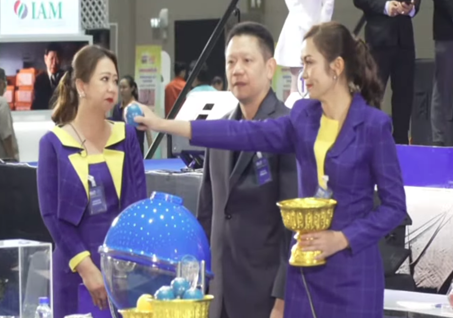 นายลวรณ แสงสนิท ปลัดกระทรวงการคลัง เป็นประธานกรรมการออกรางวัล งวดวันที่ 2 พ.ค. 2568