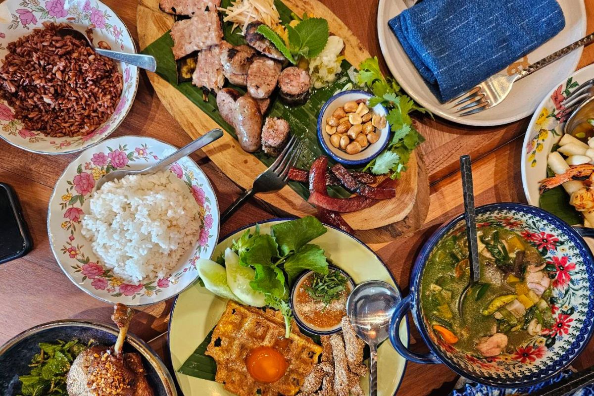 ‘แก่นกรุง’ แก่นอาหารอีสานจากใจสองเชฟ
