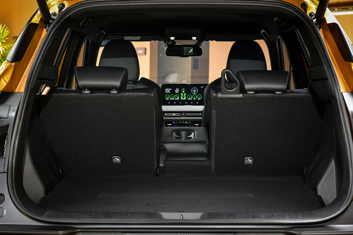 Mitsubishi XForce HEV