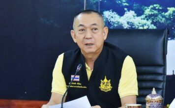 นายเฉลิมชัย ศรีอ่อน