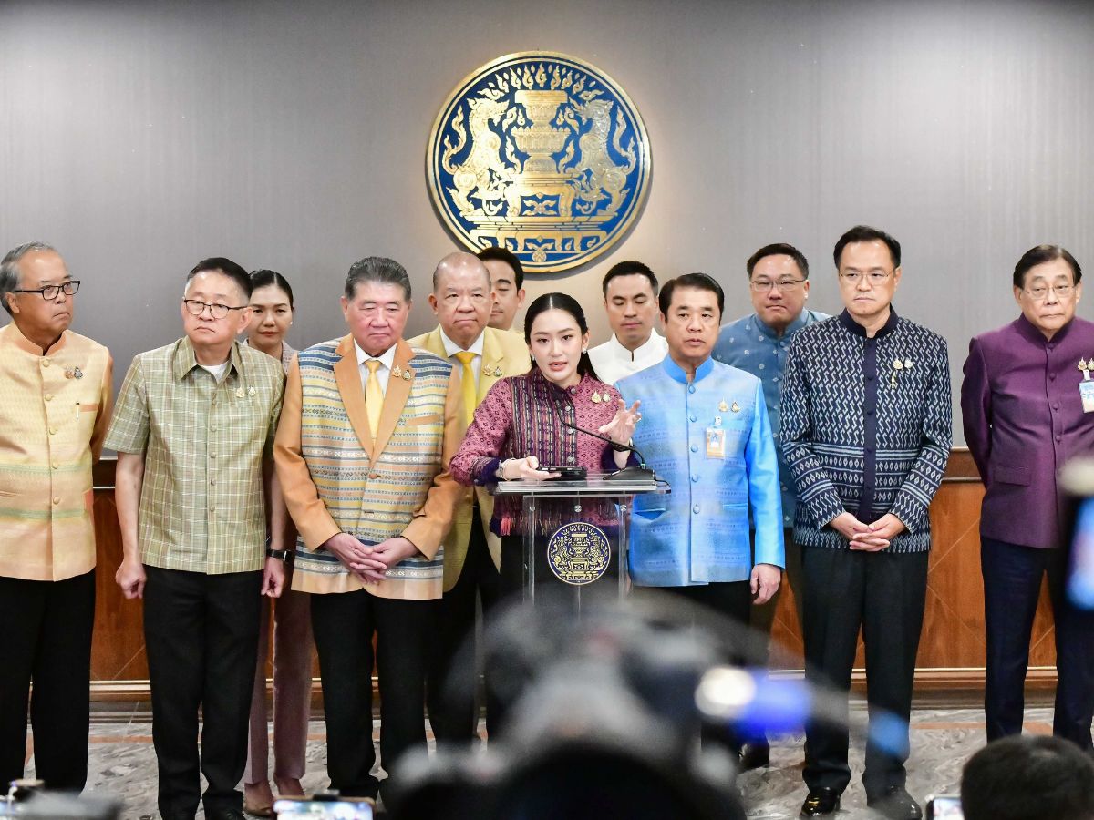 แพทองธาร ต้องใช้งบฯ 1.57 แสนล้านกอบกู้เศรษฐกิจ ชะลอแจก 1 หมื่น