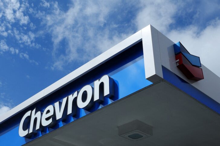 FILE PHOTO: A Chevron gas station sign is seen in Austin FILE PHOTO: A Chevron gas station sign is seen in Austin, Texas, U.S., October 23, 2023. REUTERS/Brian Snyder/File Photo