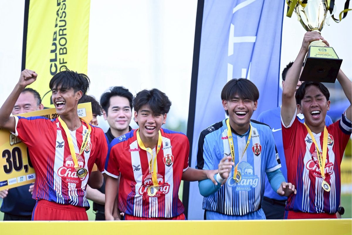 แอสเซทไวส์ ผนึก บีจี ปทุม ยูไนเต็ด-รอยัล คลิฟ เติมเต็มวงการกีฬาไทย