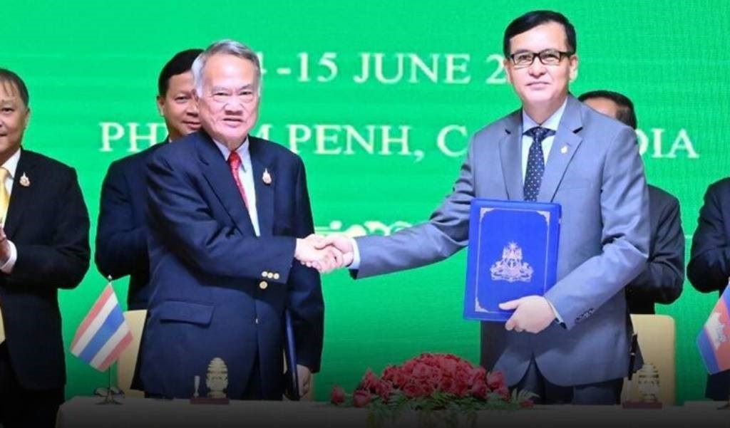 กต.ค้านกัมพูชากลางวง JBC – แจงกลางดึก ไม่ได้หารือแผนที่ 1:200,000