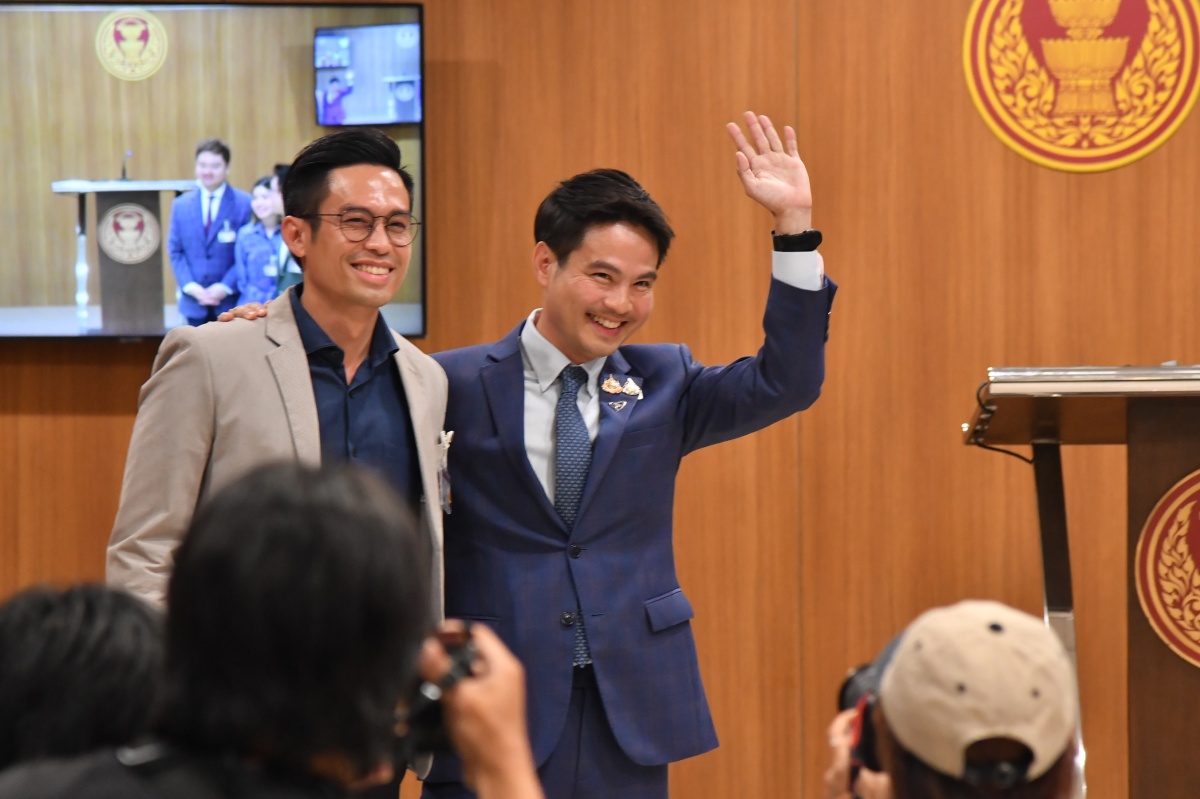 ภราดร ประกาศลาออกจาก ‘รองประธานสภา’ คืนอำนาจให้สภา เลือกใหม่