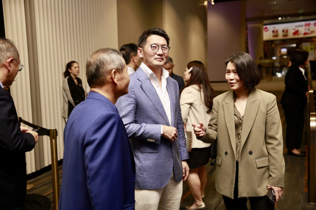 สัมมนา PRACHACHAT EXCLUSIVE FORUM 2025 ‘คน…พลิกวิกฤต’