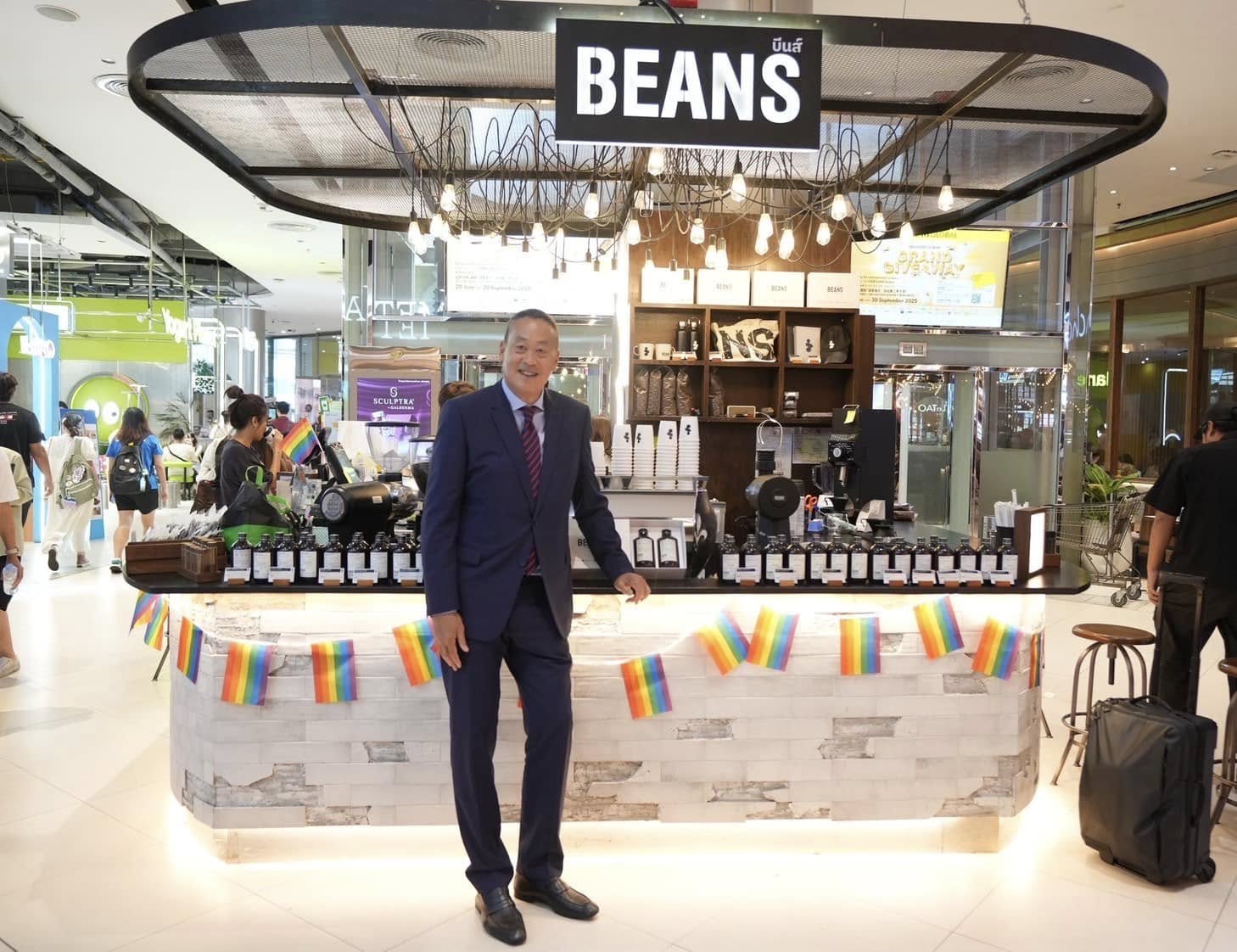 เศรษฐา เยี่ยมร้านกาแฟลูกสาว ‘BEANS’ ภูมิใจขยาย 13 สาขาทั่วไทย