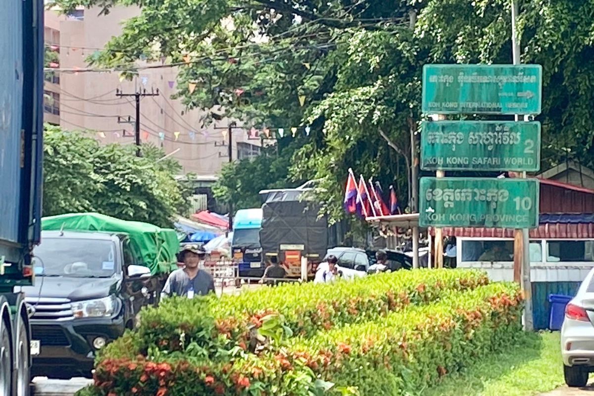 เที่ยงนี้ด่าน ‘บ้านหาดเล็ก’ วิกฤต กัมพูชาเล่มเกมห้ามรถขนผลไม้-ผัก ผ่าน