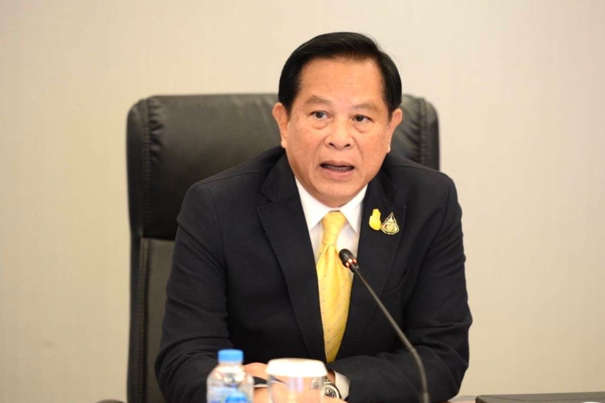 ‘พีระพันธุ์’ ถกด่วนผู้บริหารพลังงาน หลังอิหร่านขู่ปิดฮอร์มุซ-กัมพูชางดนำเข้าน้ำมันไทย