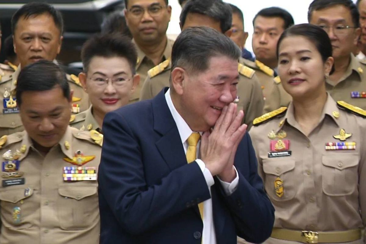 ภูมิธรรม ดีใจได้กลับมหาดไทย เหมือนเป็น มท.1 ข้าราชการตบเท้าต้อนรับ