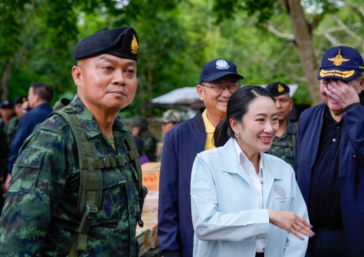 นายกฯ คุย มทภ.2 ดีไร้ปัญหา กองทัพมั่นใจพร้อมดูแลประชาชน 24 ชั่วโมง