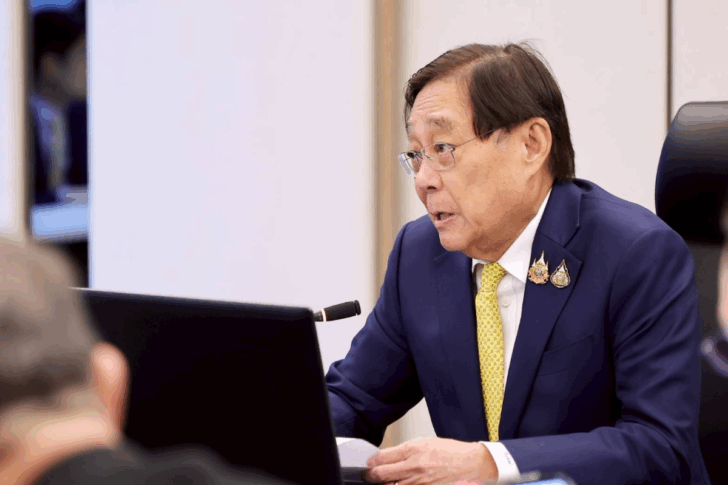 พิชัย ชุณหวชิร พิชัย ชุณหวชิร