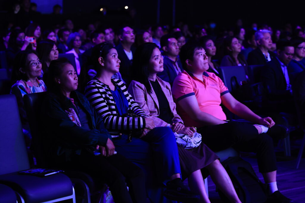 สัมมนา PRACHACHAT EXCLUSIVE FORUM 2025 ‘คน…พลิกวิกฤต’