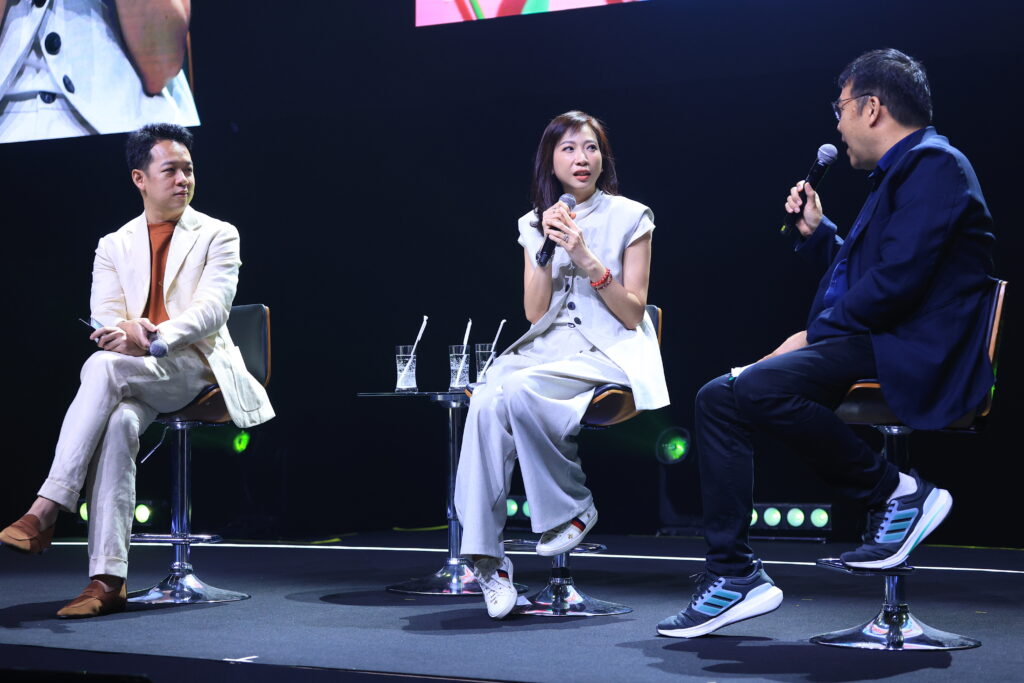 สัมมนา PRACHACHAT EXCLUSIVE FORUM 2025 ‘คน…พลิกวิกฤต’