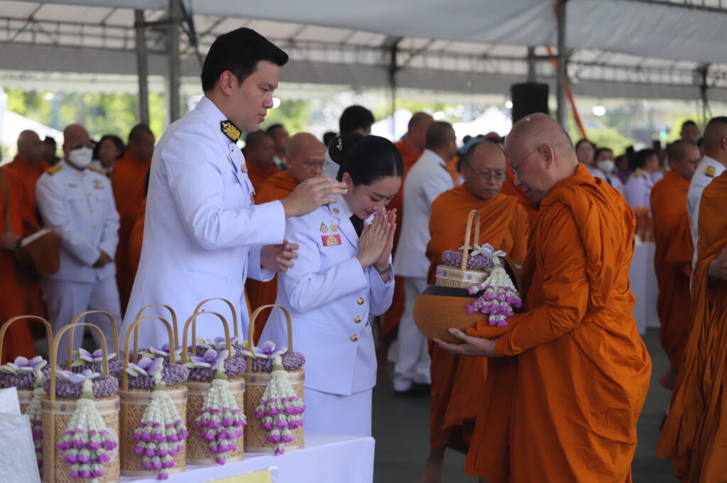 “นายกฯ” 
