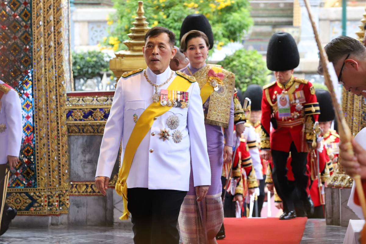 ในหลวง เสด็จฯ พระราชพิธีเฉลิมพระชนมพรรษา พระบรมราชินี