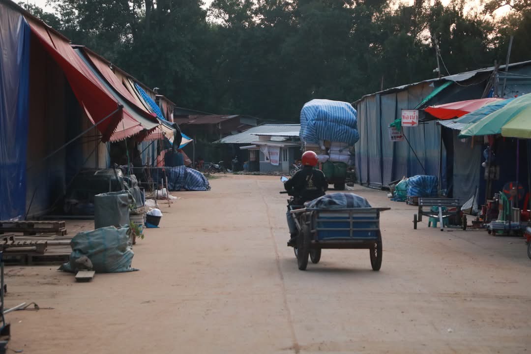 เงียบสงัด! ตลาดช่องจอม จ.สุรินทร์ หลังปิดด่านวันแรก