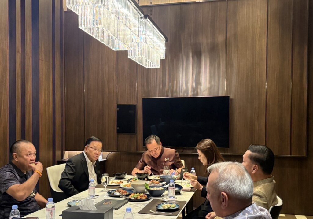 นายอนุทิน ชาญวีรกูล