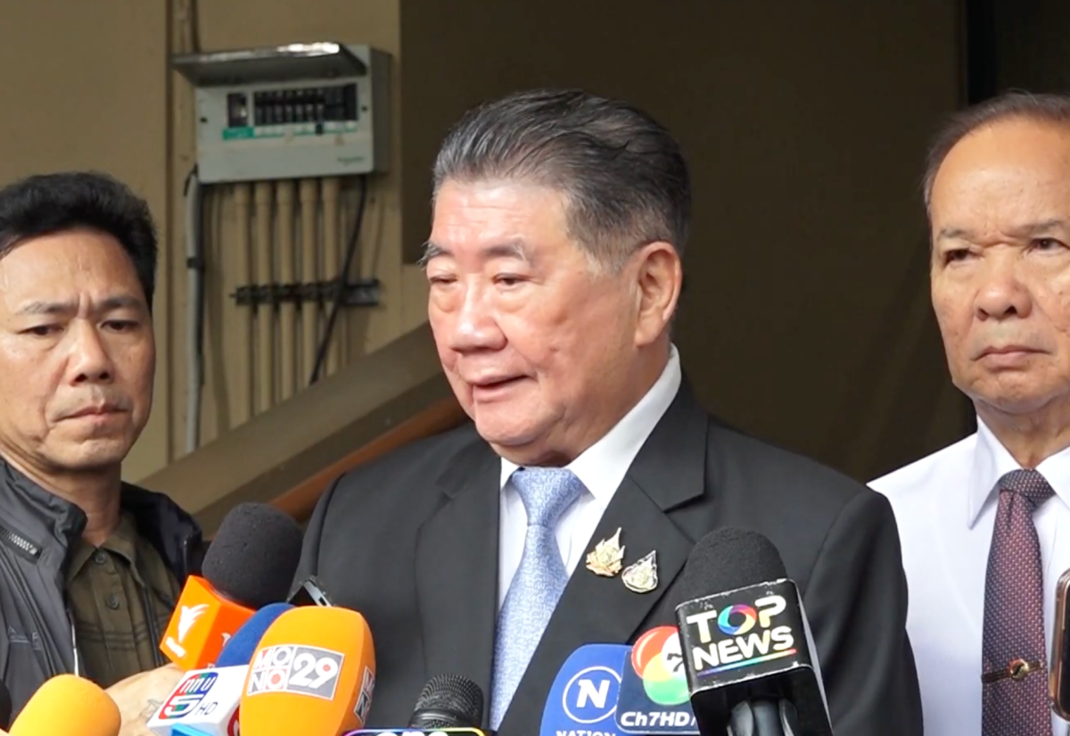 ภูมิธรรม ยํ้าปรับ ครม.รอฟังนายกฯ ชี้ดีลตั้งรัฐบาลคุยนโยบาย ไม่ใช่ต่อรองตำแหน่ง