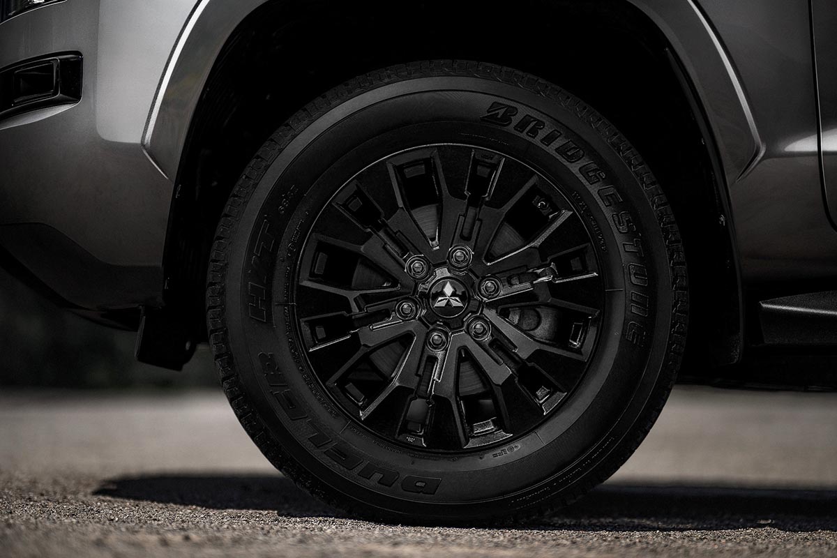 Mitsubishi Triton