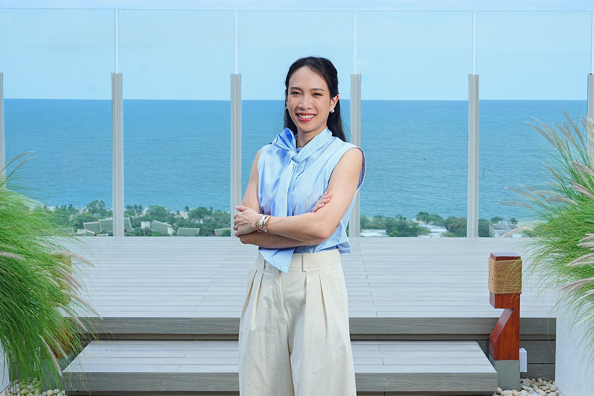 พราวพุธ ลิปตพัลลภ เวหา หัวหิน