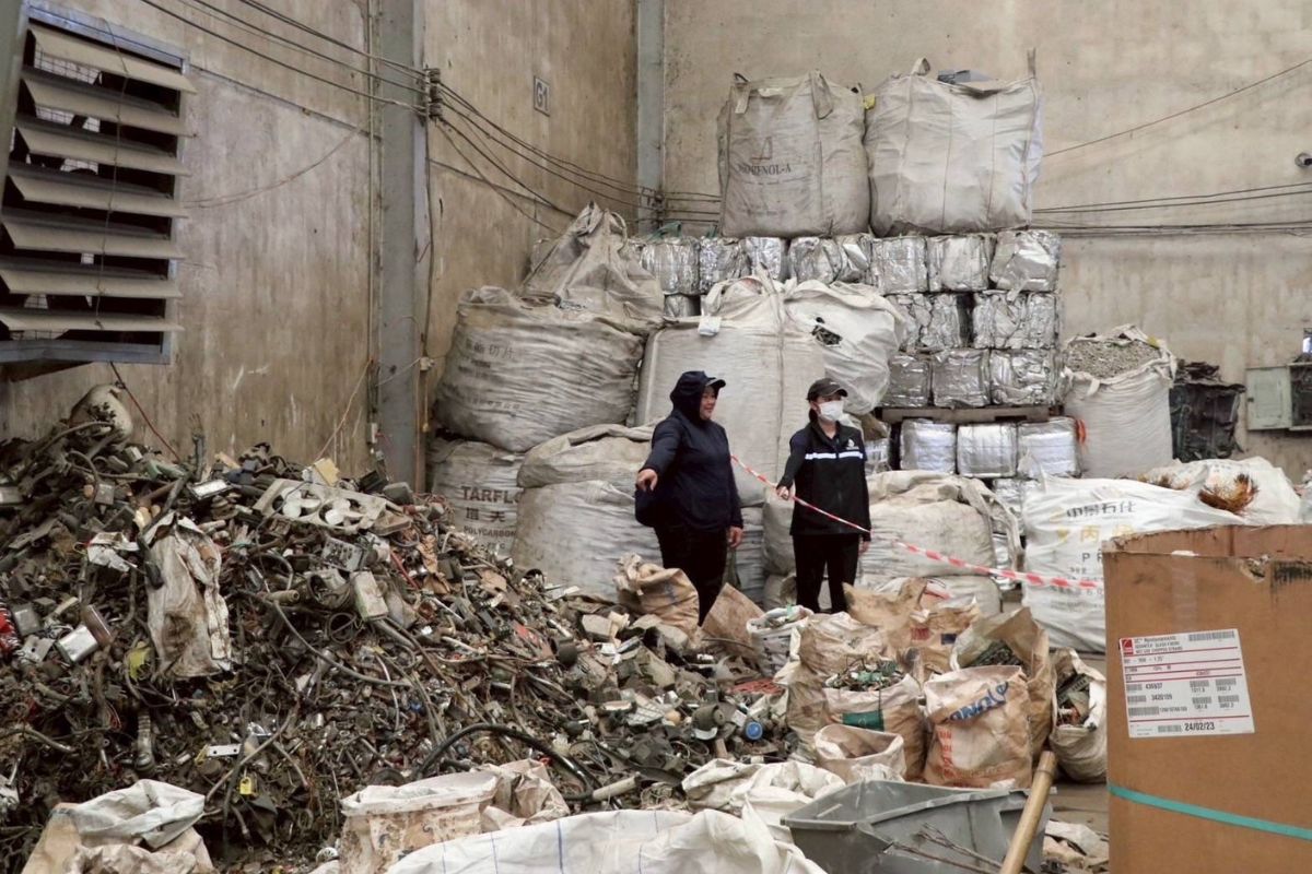 โรงรีไซเคิล จ.ปราจีน ซุกขยะพิษ 8,000 ตัน ‘เอกนัฏ’ ส่ง DSI ชงเป็นคดีพิเศษ