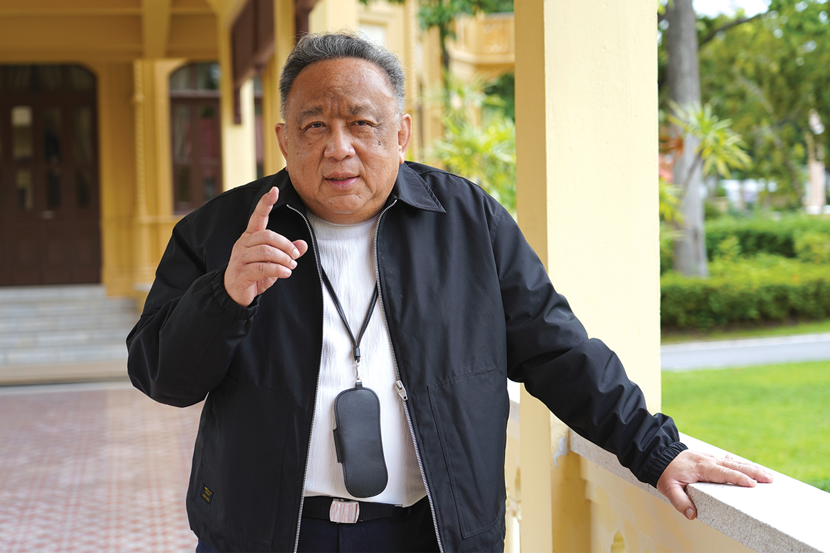 ‘ธงทอง’ พิศการเมืองในบ้านพิษ สางแสนปมกฎหมายทำธุรกิจ