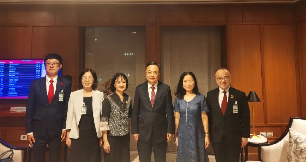 ‘จาง เจี้ยนเว่ย’ ทูตจีนคนใหม่-ภริยาเดินทางถึงไทย ผลักดัน “50 ปีทองแห่งมิตรภาพ”