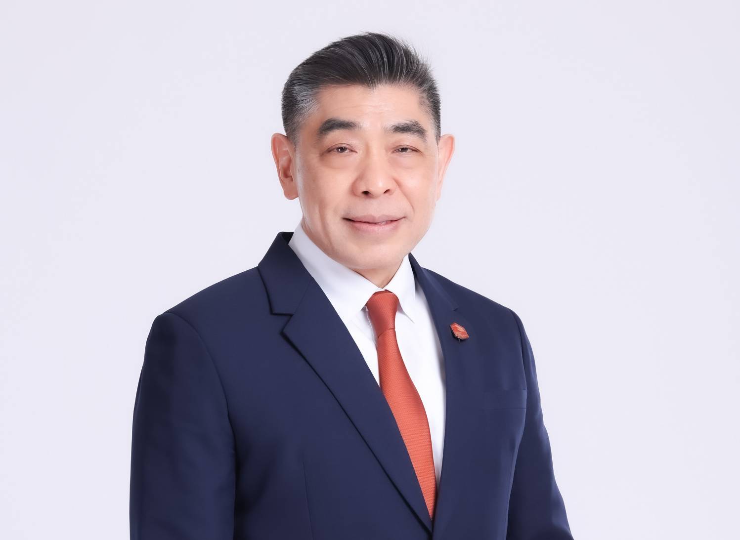 กมลภพ วีระพละ
