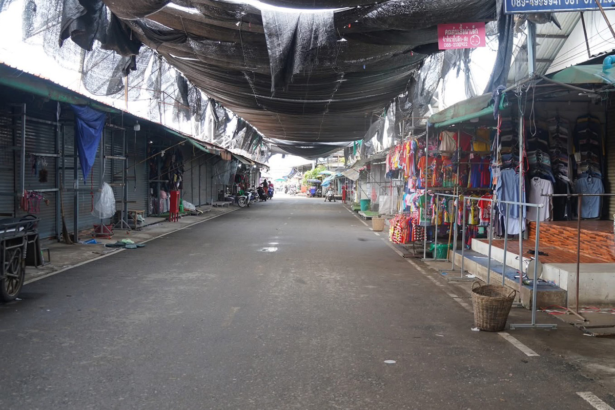 ‘ปิดด่าน’ โรงงานรถข้ามชาติสะดุด สินค้าผ่านแดนล้นแหลมฉบัง-จี้ถกกัมพูชา
