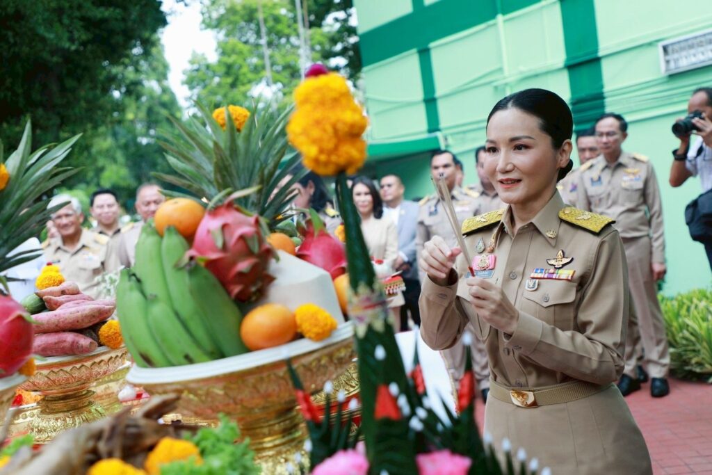 ศ.ดร.นฤมล ภิญโญสินวัฒน์