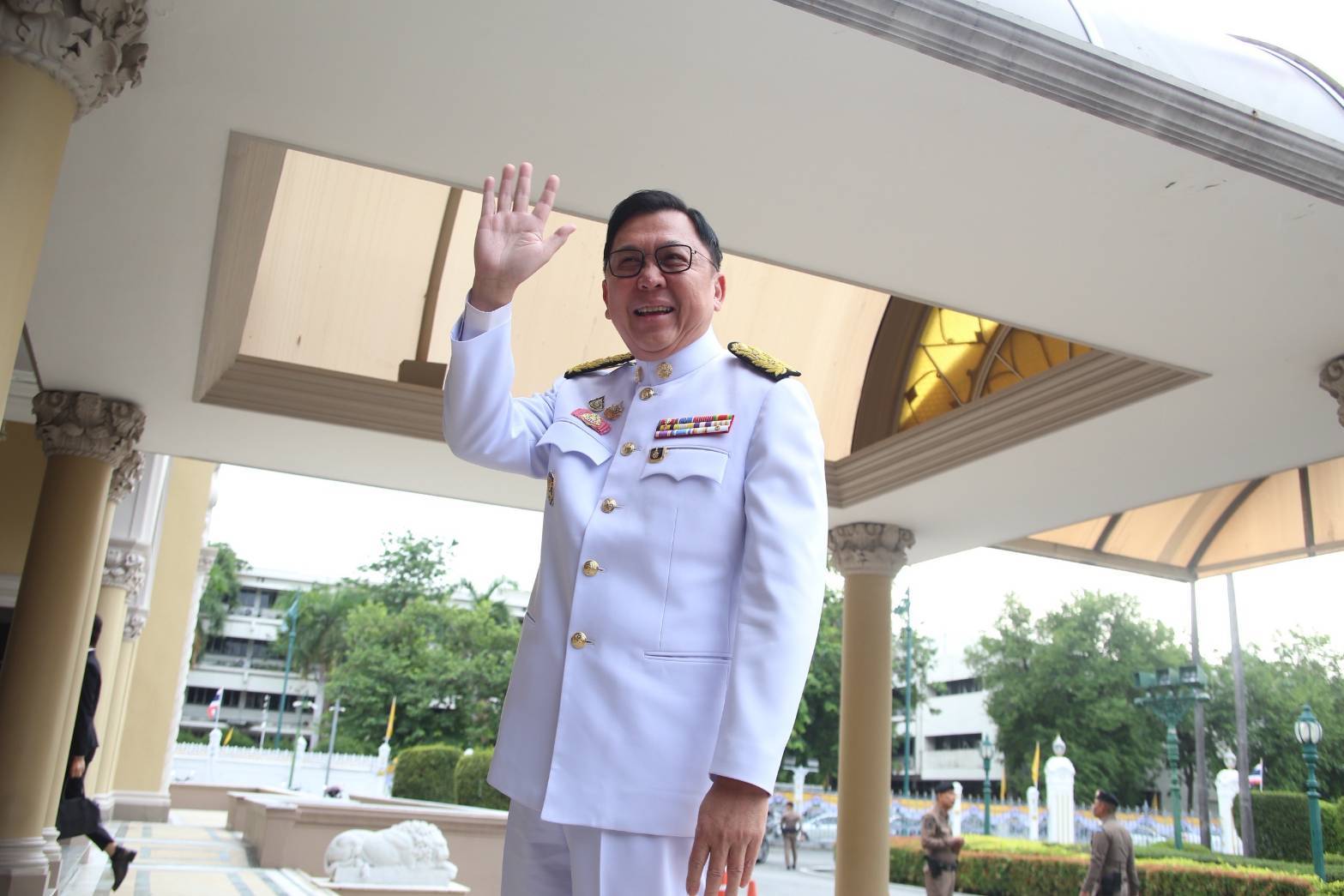 จตุพร ลงพื้นที่ด่วน แก้ปัญหาสินค้าเกษตร งานการค้า-เจรจาภาษีเดินหน้าต่อ