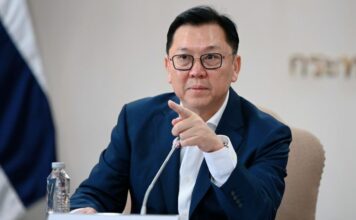 จตุพร บุรุษพัฒน์