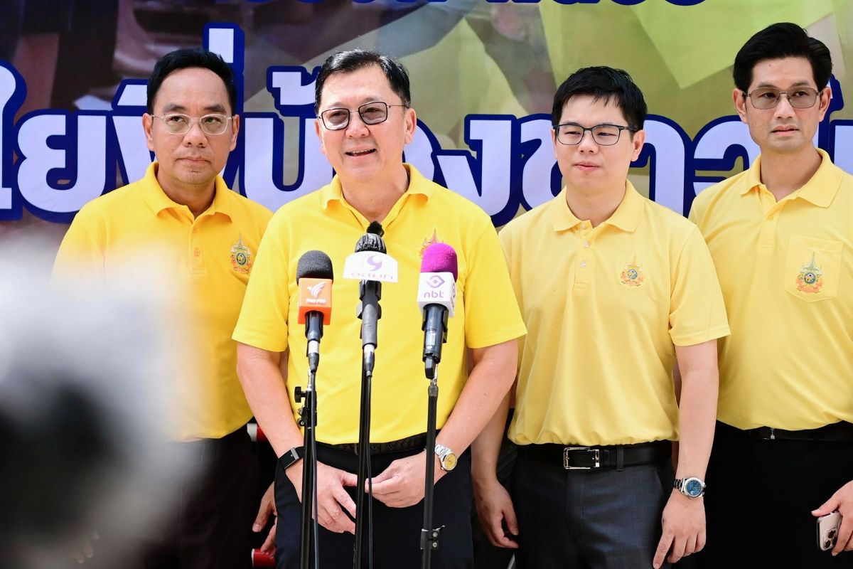 ไทยรอลุ้นภาษีสหรัฐใน 24 ชม. พาณิชย์ตั้งรับหามาตรการเยียวยา