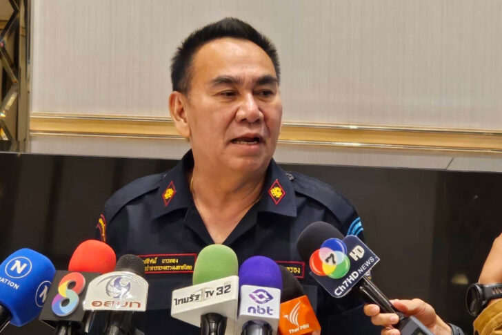 เดชอิศม์ ขาวทอง เดชอิศม์ ขาวทอง