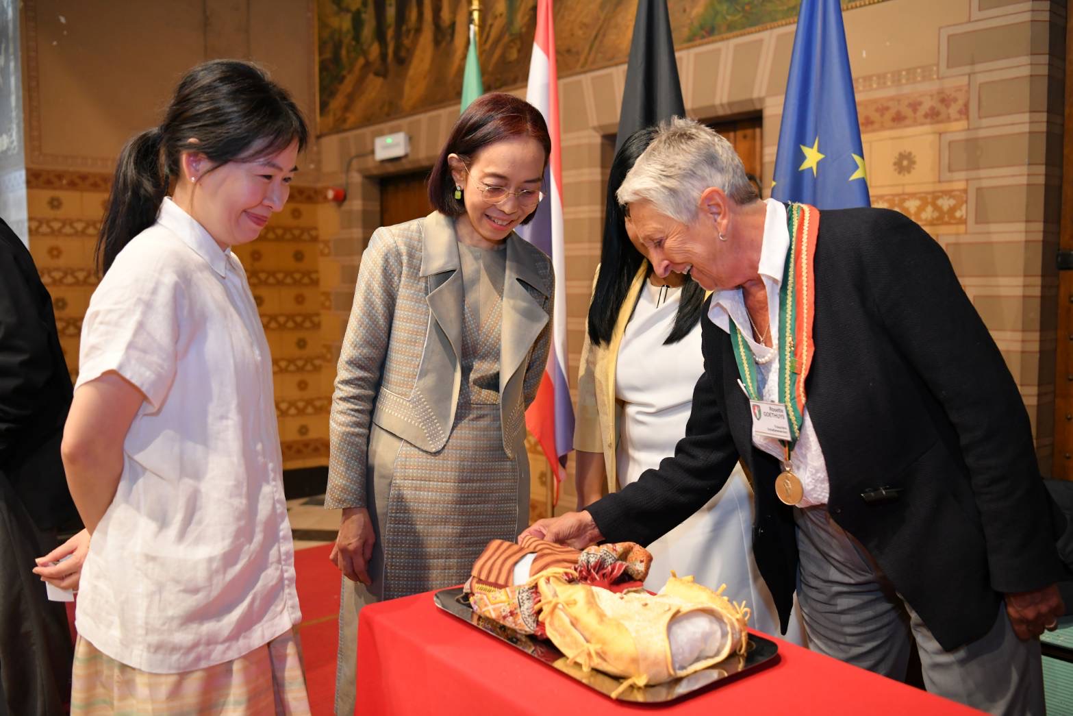 ผ้า GI ไทย บุกเบลเยียม ปัจจุบันขึ้นทะเบียนทั้งสิ้น 17 รายการ