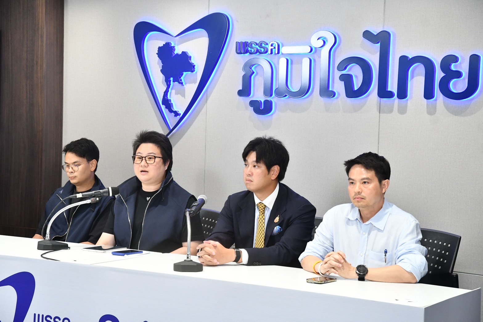 ภูมิใจไทย จ่อขอเปิดสภาถกปมรัฐบาลดีลทรัมป์ หวั่นยอมลดภาษี 0% กระทบเกษตรกร