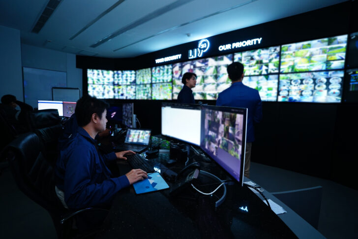 LIV-24 Command Centre