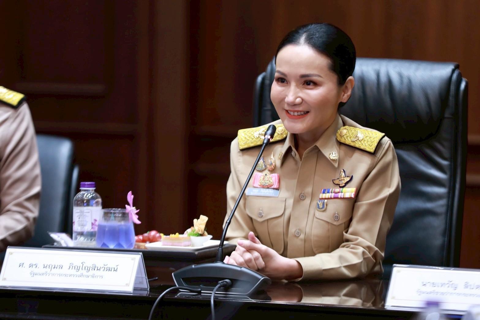 ‘นฤมล’ เสนอแก้ภาระครู เปลี่ยนครูเกินเป็นบุคลากรธุรการ